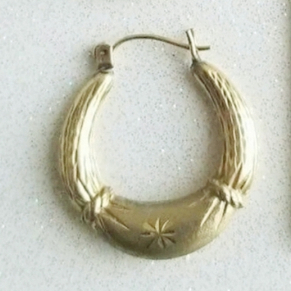 Engraved 10k Hoop Earrings with Star Motif - Picture 5 of 11